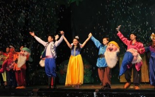 童话剧本短剧白雪公主，《白雪公主》童话剧剧本